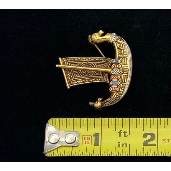 Vintage Damascene Ship Boat Brooch Pin Signed SPAIN Gold Tone Black Red Blue - Picture 8 of 8
